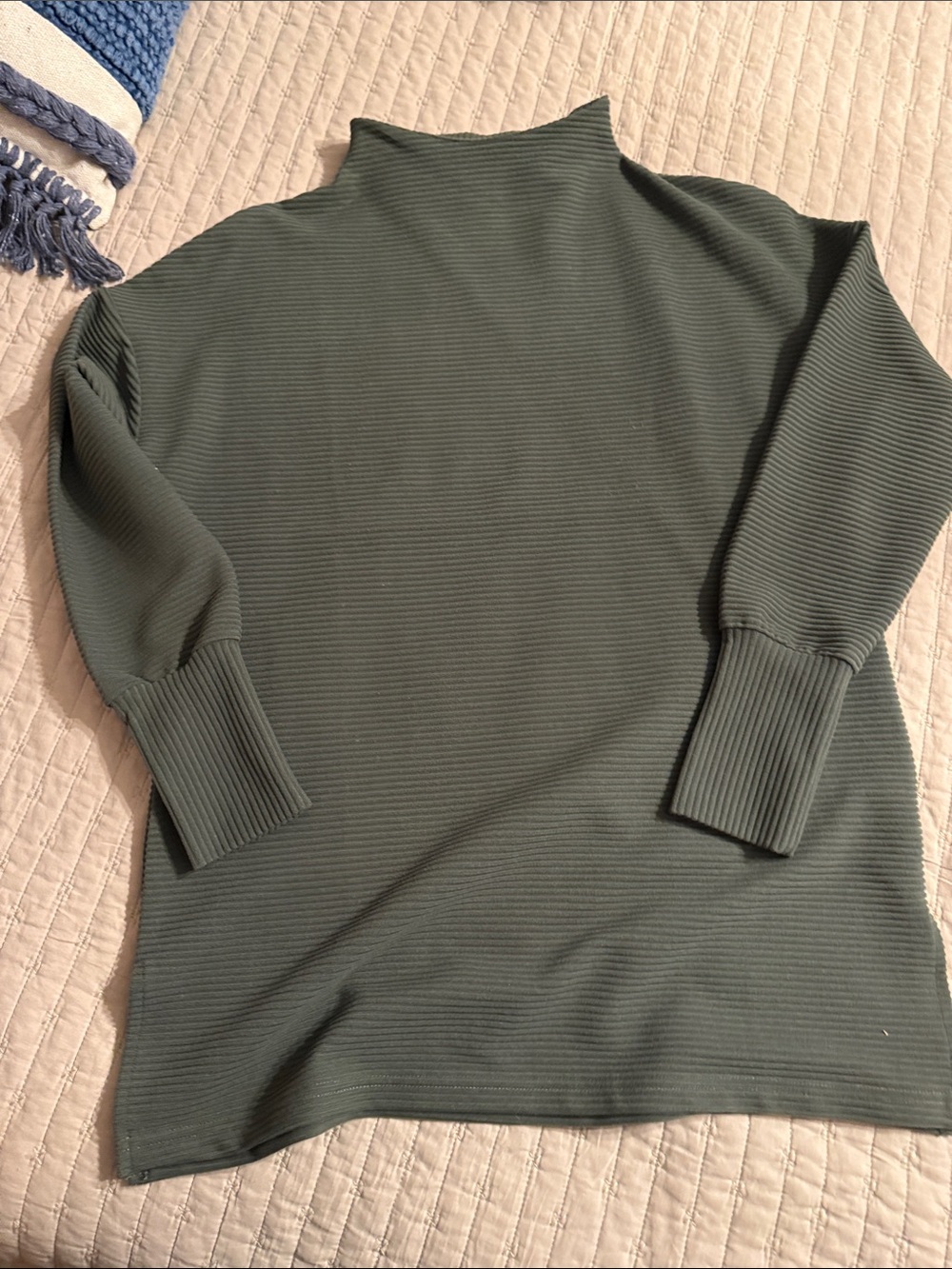 Men's Olive Green Ribbed Turtleneck Sweater